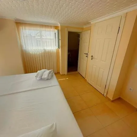 Peaceful Villas-palm Garden فيلة