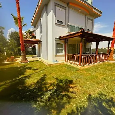 Peaceful Villas-palm Garden